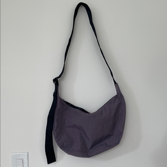 Baggu Dusty Violet Medium Crescent - Picture 2 of 7
